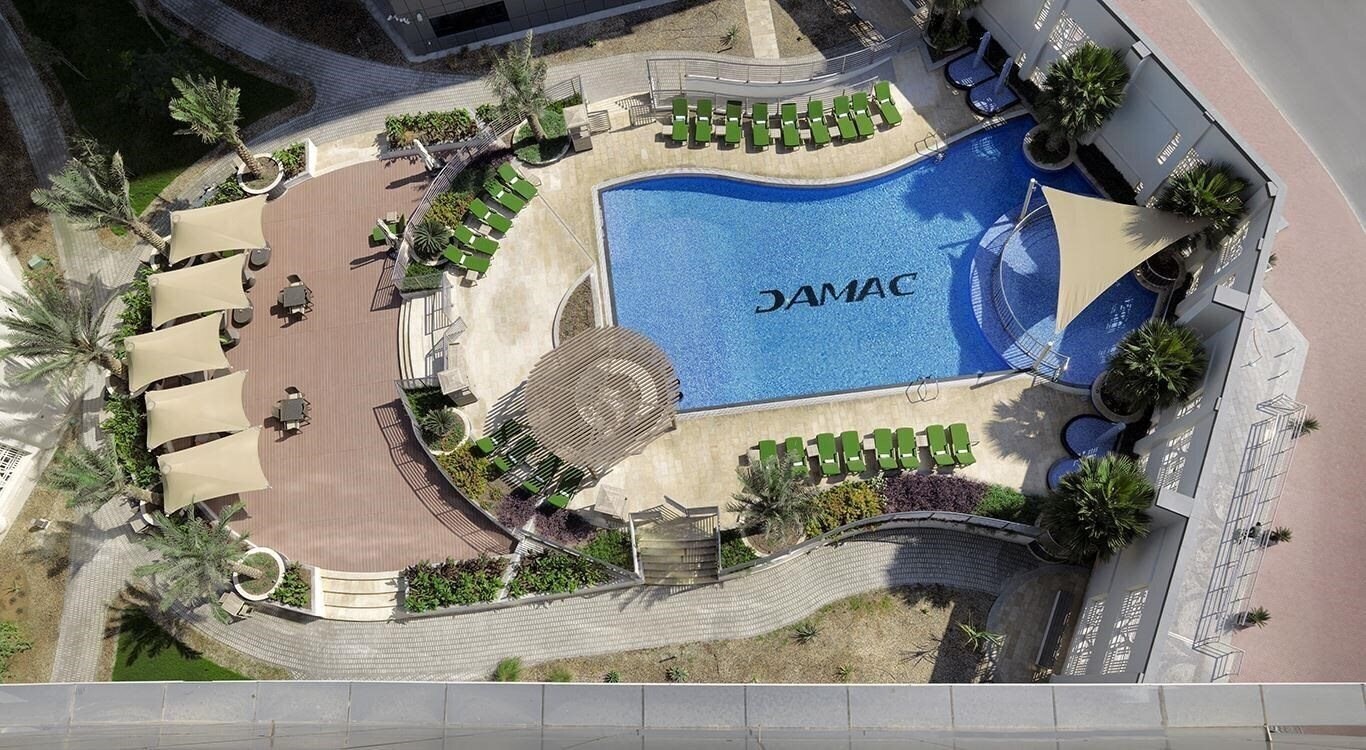 Отель Damac Maison De Ville Breeze Standard Hotel Apartment 4*